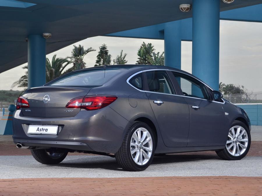  Opel Astra Sedan 2013 года  (ZA) (фото 11 из 24)